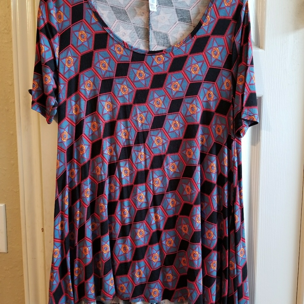LulaRoe Perfect Tee